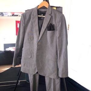 3 pieces suit (waistcoat, pants and jacket)